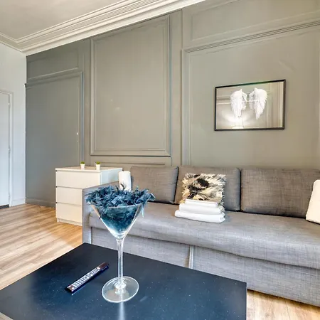 Le Black Angel Votre Au Coeur De ! Rouen