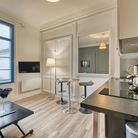 Le Black Angel Votre Au Coeur De ! * Rouen